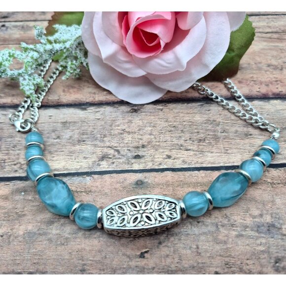 NWOT Cute Blue Bead and Silver Tone Charm & Chain Boot Bracelet Accessory 15" - Picture 6 of 7